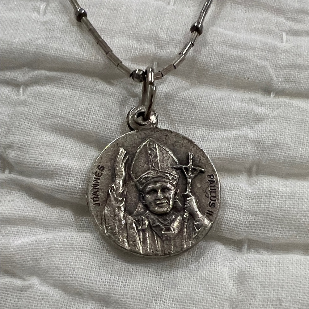 Vintage Pendant Medal Small Saint Pope John Paul II  on a 925 chocker necklace